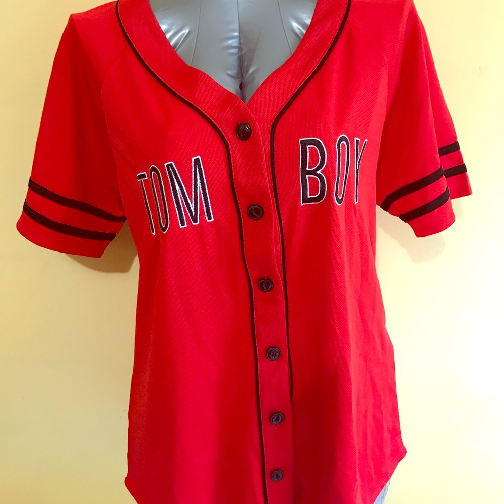 Forever 21 “TOMBOY” baseball tee